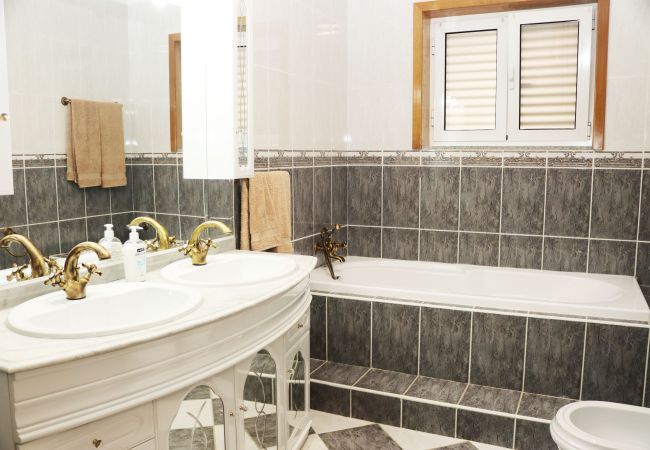 House in Gerês - Casa Panorâmica Gerês T4 House in Gerês - Casa Panorâmica Gerês T4