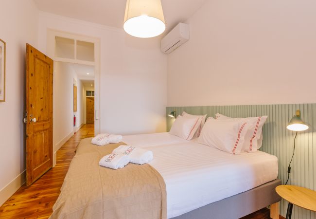 Apartment in Lisboa - L4.4- CASTLE VIEW FAMILY & FRIENDS BAIRRO ALTO Apartment in Lisboa - L4.4- CASTLE VIEW FAMILY & FRIENDS BAIRRO ALTO