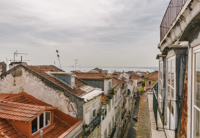 Apartment in Lisboa - L4.4- CASTLE VIEW FAMILY & FRIENDS BAIRRO ALTO Apartment in Lisboa - L4.4- CASTLE VIEW FAMILY & FRIENDS BAIRRO ALTO