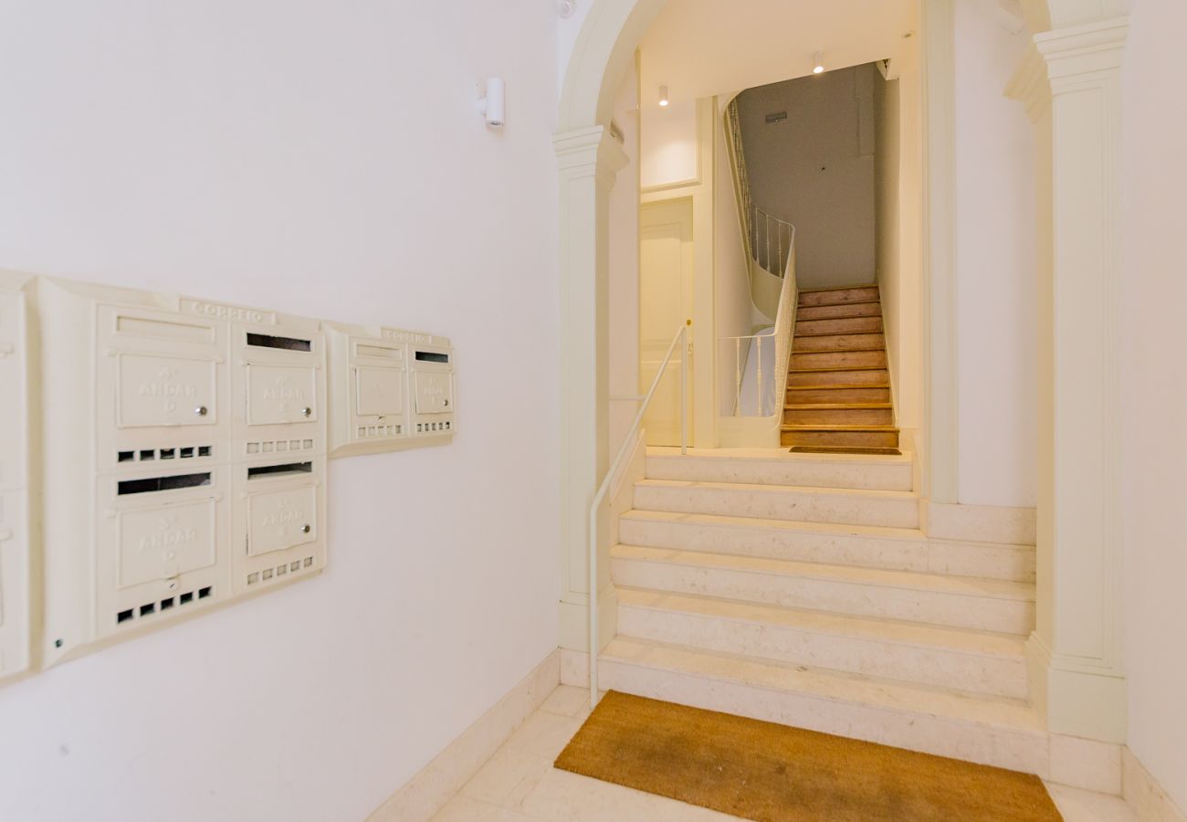 Apartment in Lisbon - NEW! RENT4REST CASTLE VIEW FAMILY & FRIENDS BAIRRO ALTO