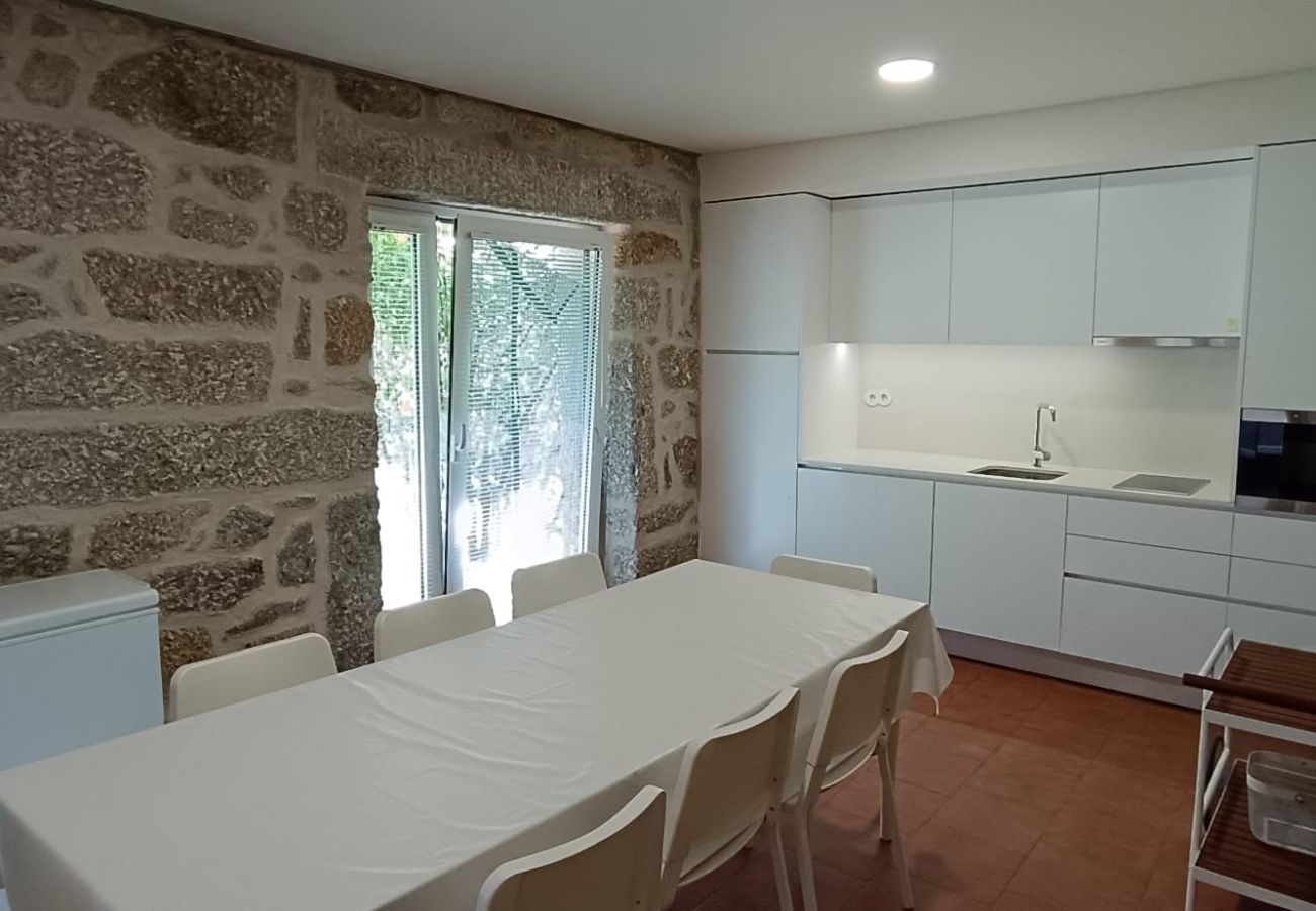 Casa rural en Terras de Bouro - Villa con piscina privada cerca de Gerês