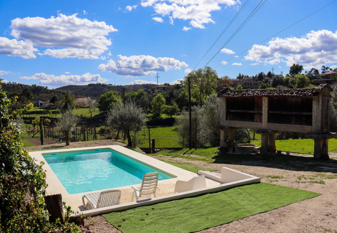 Agroturismo en Vieira do Minho - Casa da Laranjeira Turismo Rural - pet friendly y piscina privada