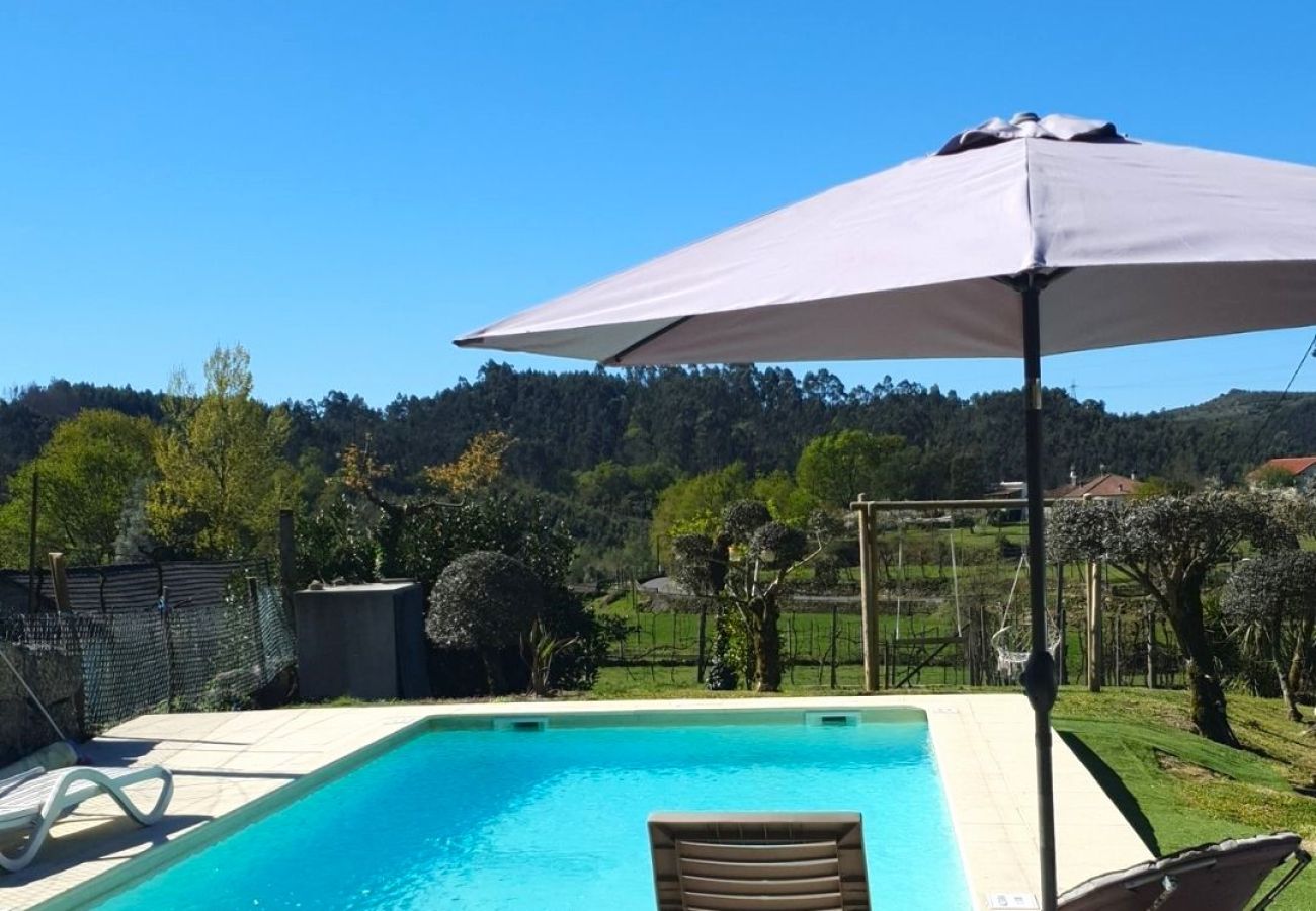 Agroturismo en Vieira do Minho - Casa da Laranjeira Turismo Rural - pet friendly y piscina privada