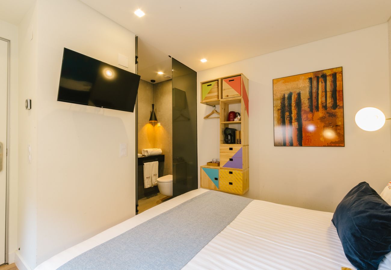 Alquiler por habitaciones en Lisboa ciudad - BAIRRO ALTO MUSIC GUEST HOUSE BEETHOVEN