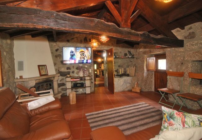 Casa rural en Terras de Bouro - Cabaninhas House Casa rural en Terras de Bouro - Cabaninhas House