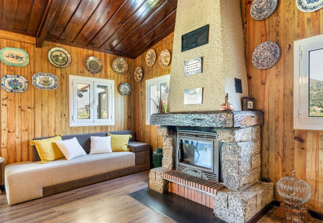 Chalet en Gerês - Chalé da Caniçada Chalet en Gerês - Chalé da Caniçada
