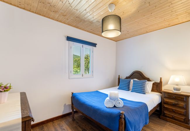 Chalet en Gerês - Chalé da Caniçada Chalet en Gerês - Chalé da Caniçada