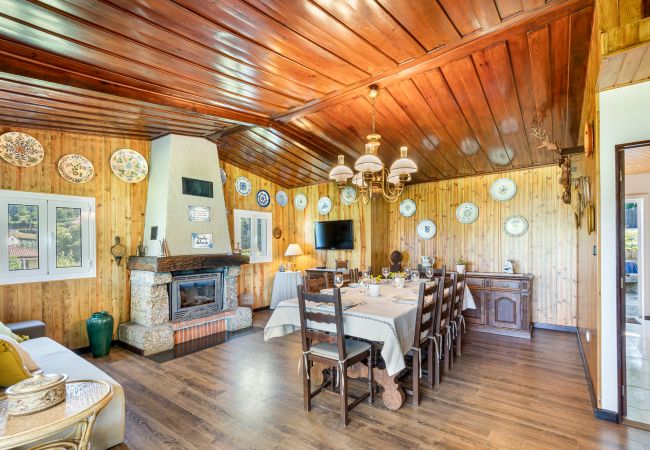 Chalet en Gerês - Chalé da Caniçada Chalet en Gerês - Chalé da Caniçada