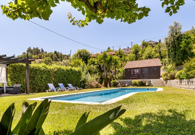 Chalet en Gerês - Chalé da Caniçada Chalet en Gerês - Chalé da Caniçada