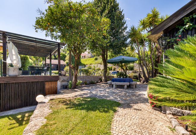 Chalet en Gerês - Chalé da Caniçada Chalet en Gerês - Chalé da Caniçada