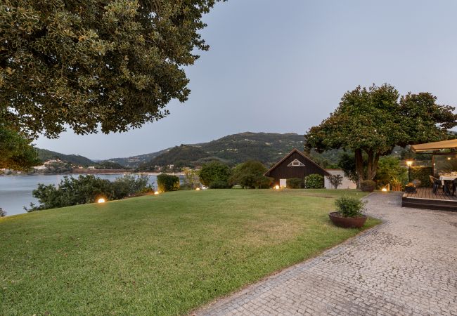 Chalet en Gerês - Chalé da Caniçada Chalet en Gerês - Chalé da Caniçada