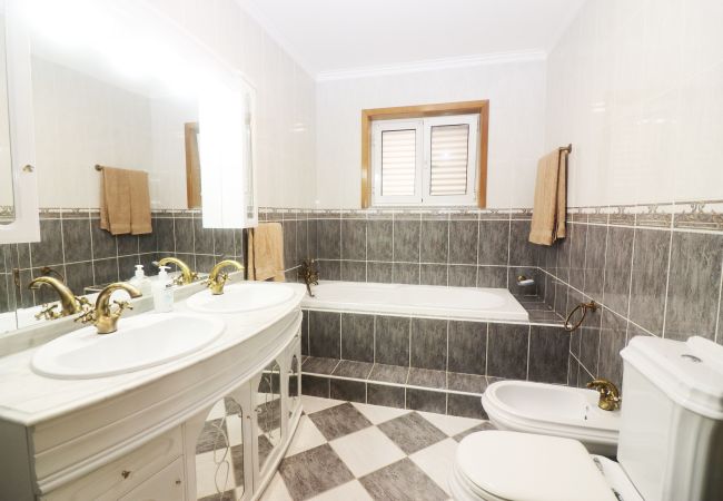 Casa en Gerês - Casa Panorâmica Gerês T4 Casa en Gerês - Casa Panorâmica Gerês T4