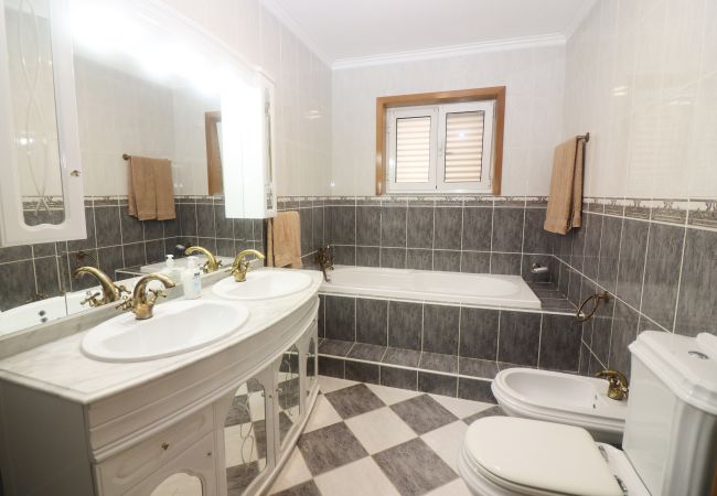 Casa en Gerês - Casa Panorâmica Gerês T4 Casa en Gerês - Casa Panorâmica Gerês T4