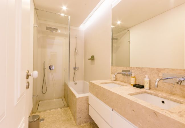 Apartamento en Lisboa - L8 Graca 2Bdr Pool Castle View & Park Apartamento en Lisboa - L8 Graca 2Bdr Pool Castle View & Park