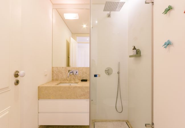 Apartamento en Lisboa - L8 Graca 2Bdr Pool Castle View & Park Apartamento en Lisboa - L8 Graca 2Bdr Pool Castle View & Park